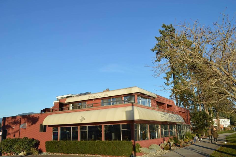 Driftwood Inn Sechelt Exterior foto